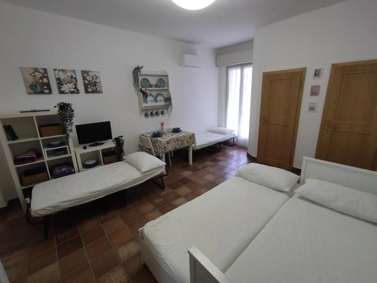 Miamare Beach Apartment 1 Min Dalla Spiaggia E Terrazzo Di Clickaffitti Rimini