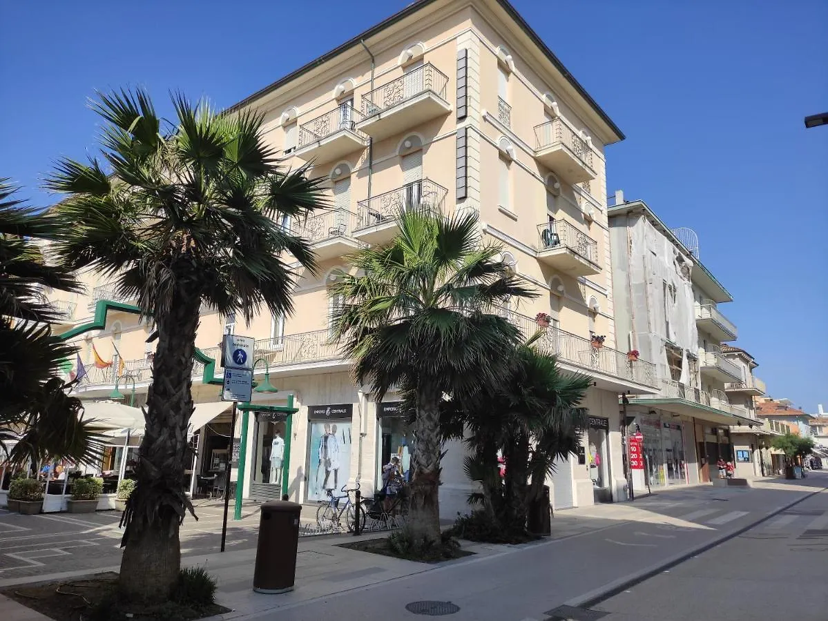 Miamare Beach Apartment 1 Min Dalla Spiaggia E Terrazzo Di Clickaffitti Rimini Italia